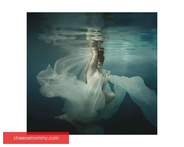 Xixi人体艺术探索之旅：感受光影与肌理交织的生命之美